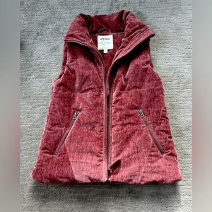 DYLAN LOS ANGELES PUFFED VEST. THICK. MAUVE COLOR. MEDIUM. NWOT.